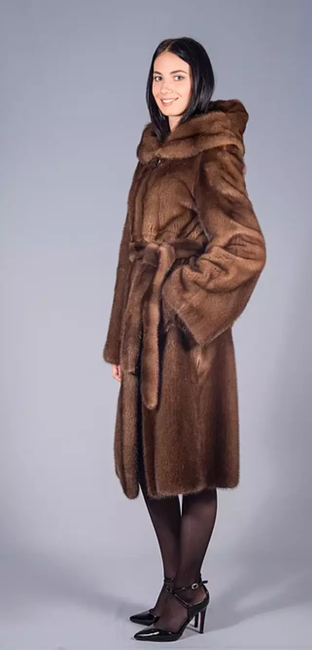 Пальто из норки сканбраун модель «Зоенька»