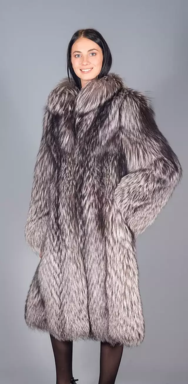 Пальто из лисы модель «Регина»