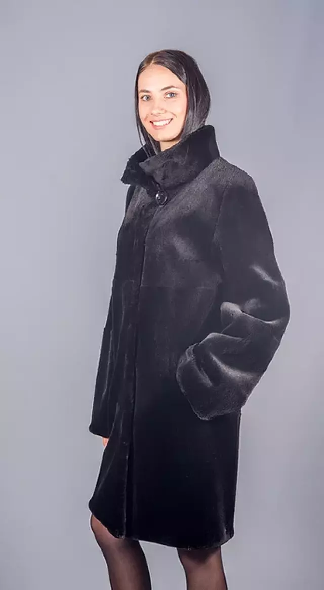 Пальто из бобра модель «София»