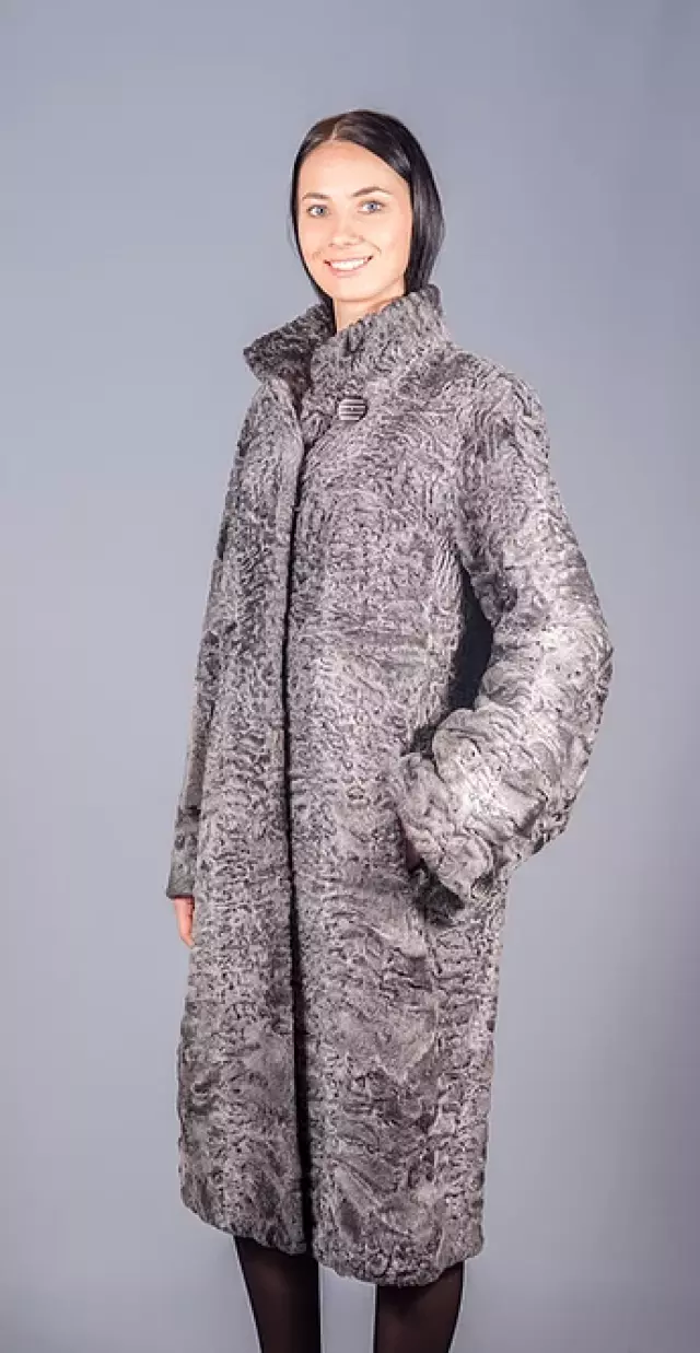 Пальто из каракуля модель «Надина М»